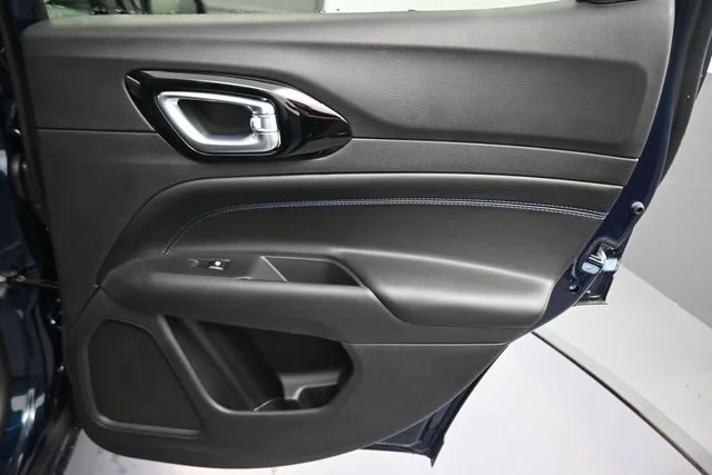 New 2026 Fathom Blue Pearl Coat Jeep Latitude image 23