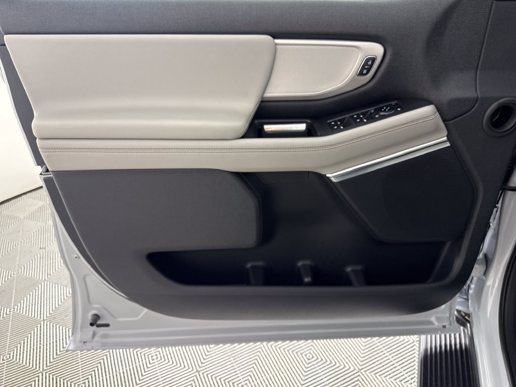 Used 2025 Silver Ford Active image 10