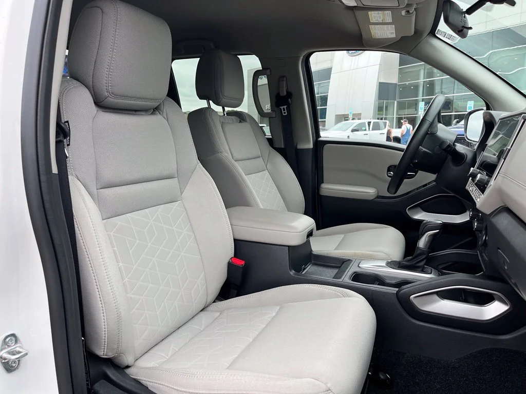 Used 2025 White Nissan SV image 16