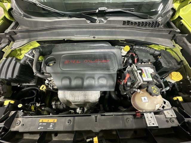 Used 2017 Green Jeep Latitude image 22