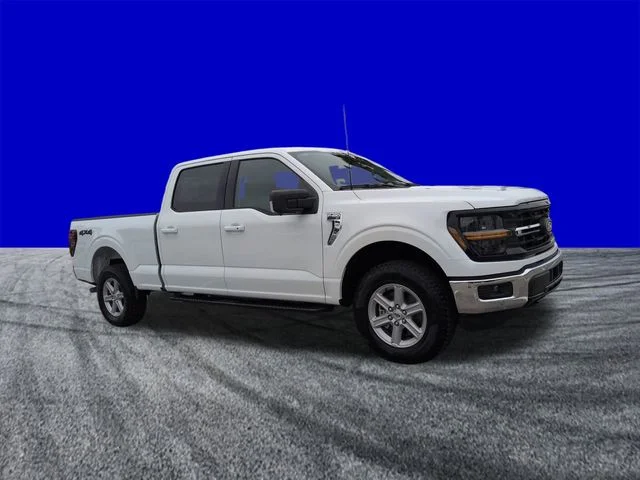 New 2026 Oxford White Ford XLT image 2