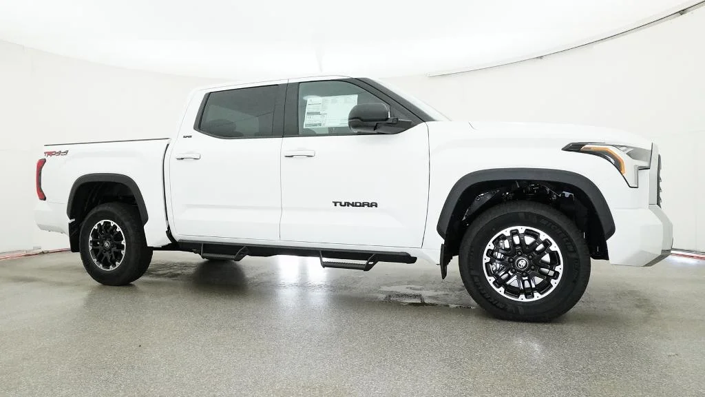 New 2026 Ice Cap Toyota SR5 image 11