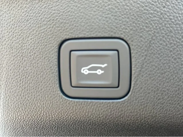 2026 GMC Yukon XL AT4 Ultimate - Photo 13
