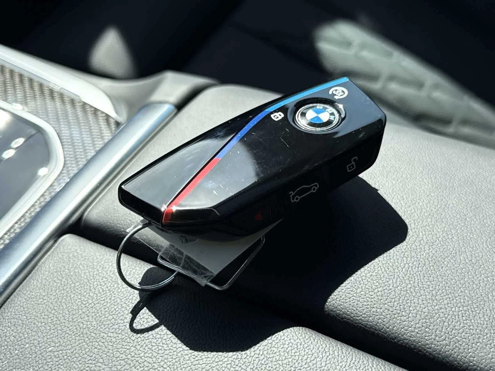 New 2026 Mineral White Metallic BMW M60i image 38