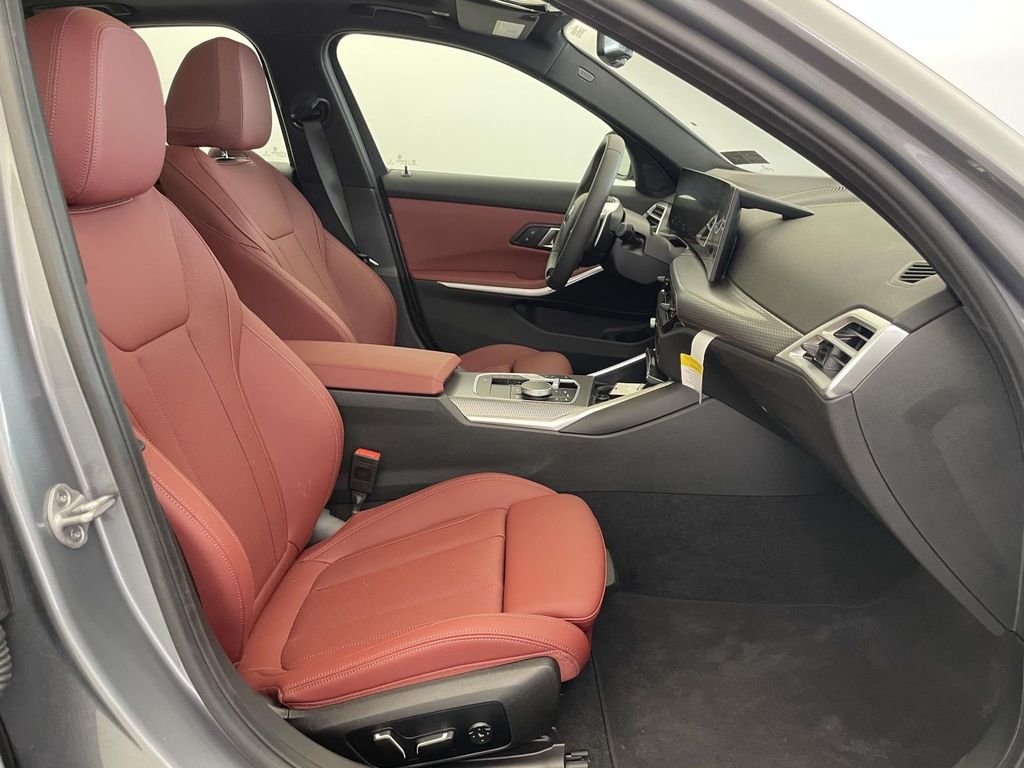2025 BMW 3 Series 330i - Photo 19