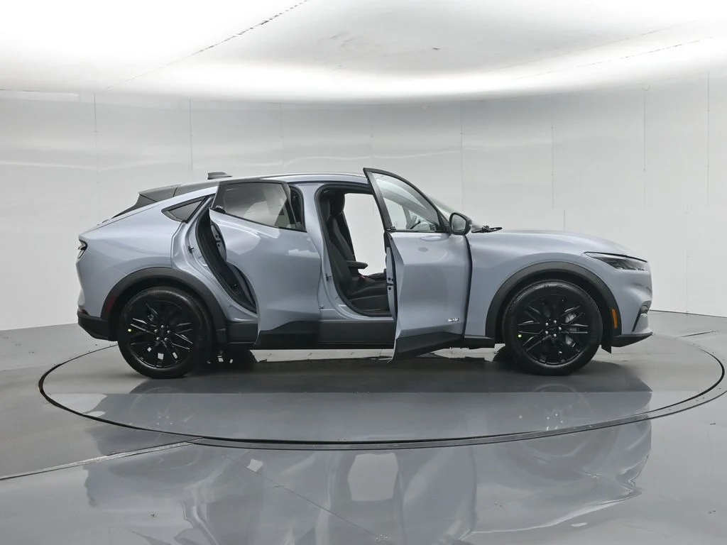 New 2026 Glacier Gray Metallic Tri-coat Ford Select image 4
