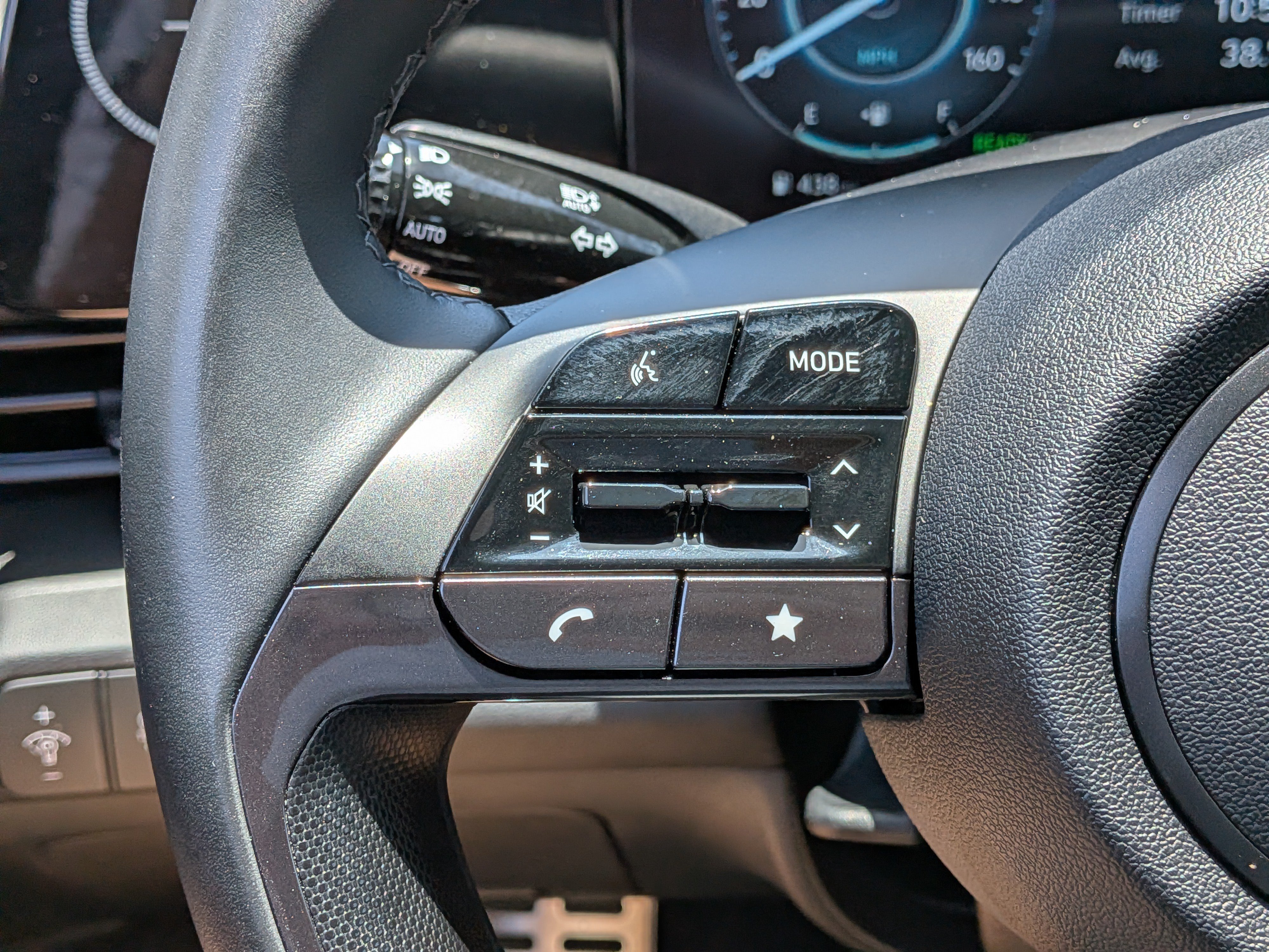 2025 Hyundai Elantra SEL - Photo 23