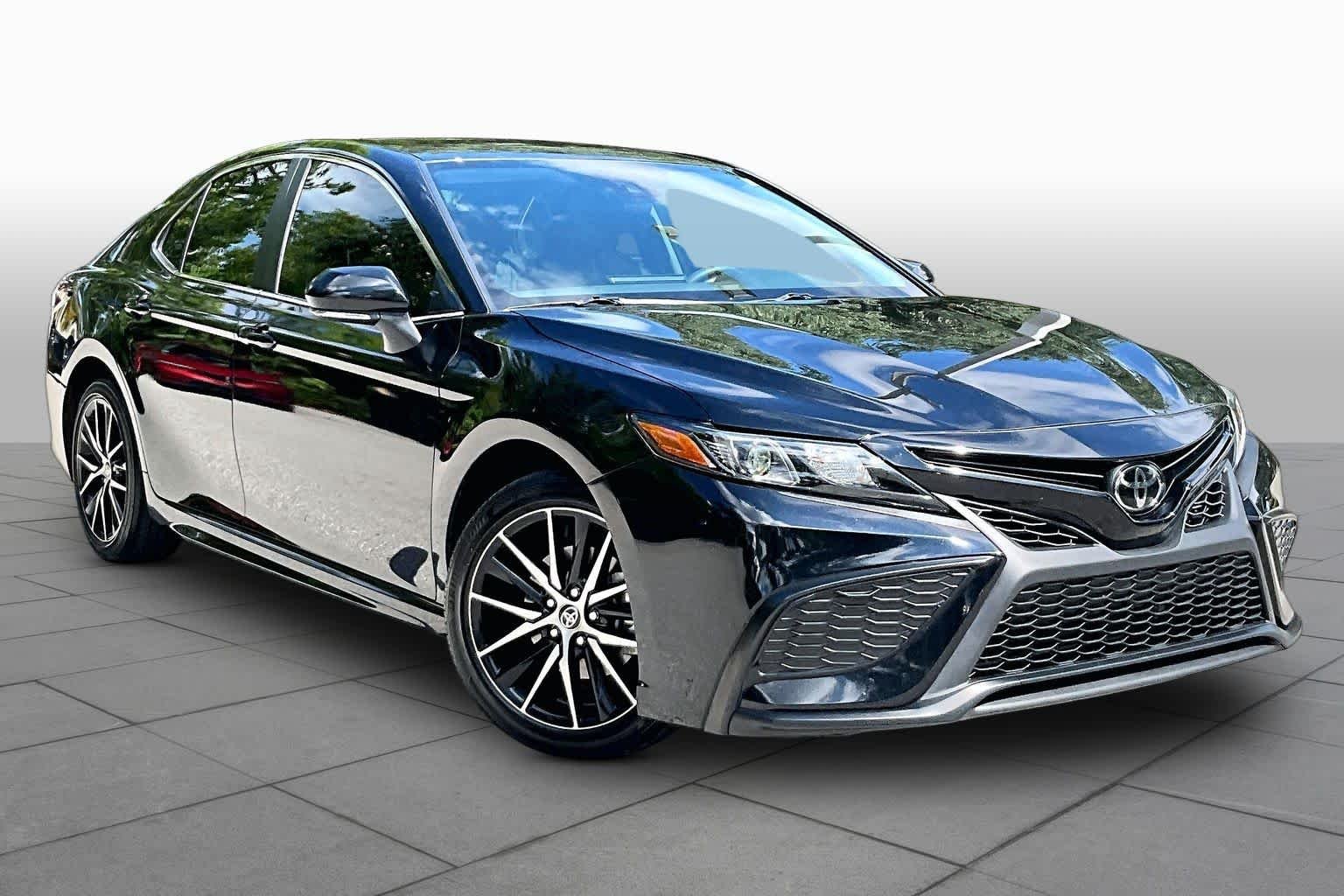 Used 2024 Midnight Black Metallic Toyota SE image 3