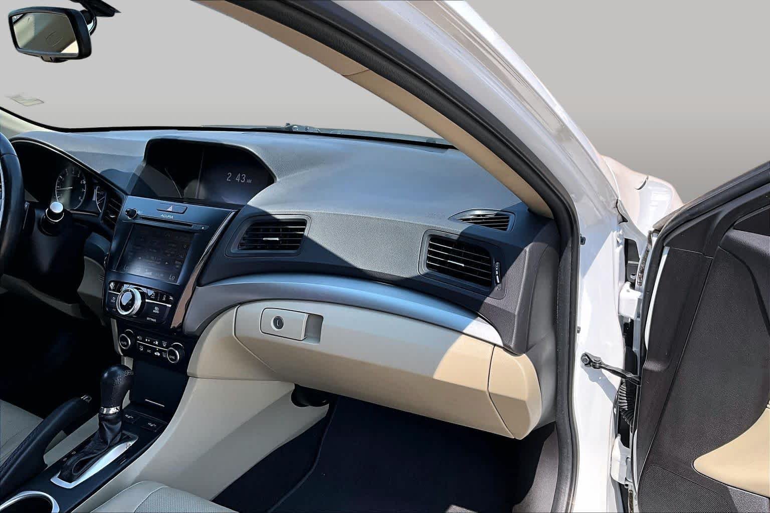 Used 2017 Bellanova White Pearl Acura w/Premium Pkg image 18