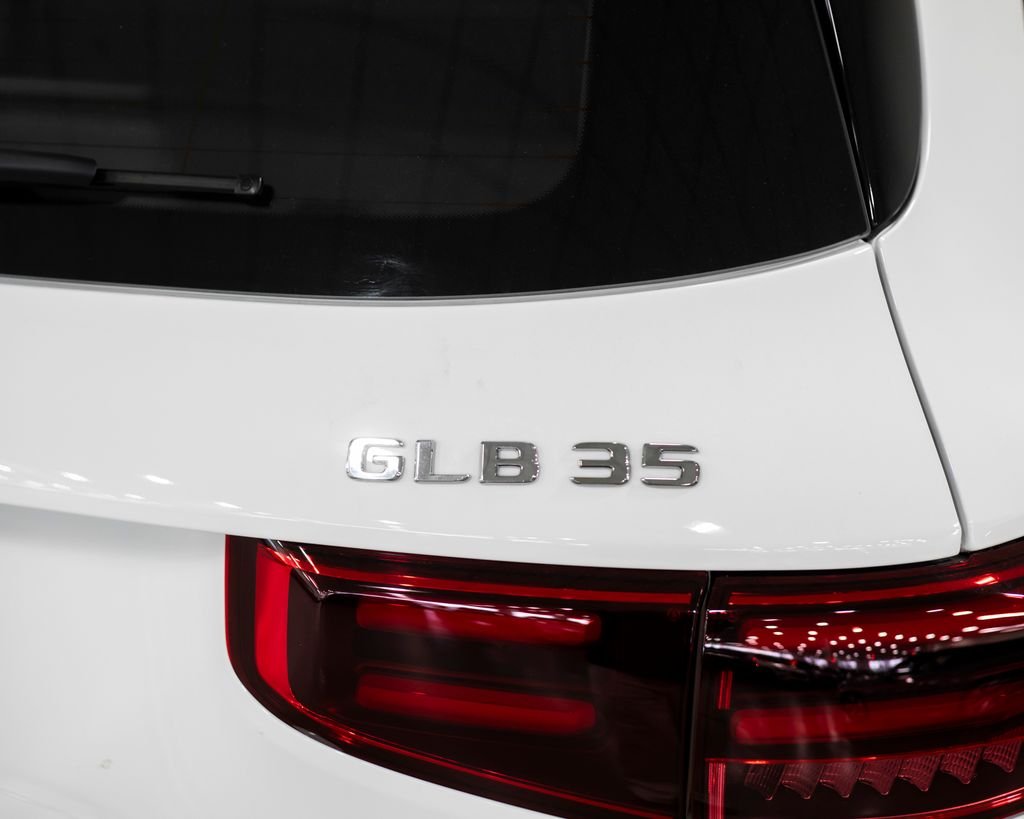 2025 Mercedes-Benz GLB GLB35 AMG - Photo 10