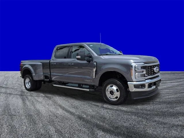 New 2026 Carbonized Gray Metallic Ford F-350® Lariat® image 2