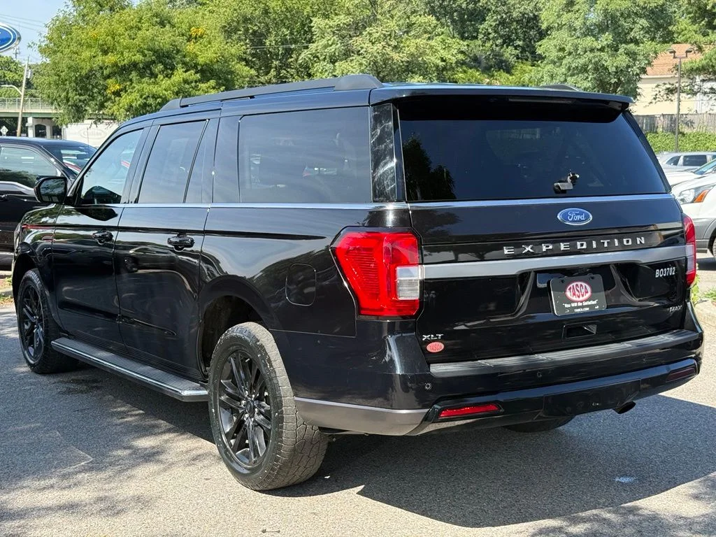 Certified Used 2023 Agate Black Metallic Ford XLT image 8
