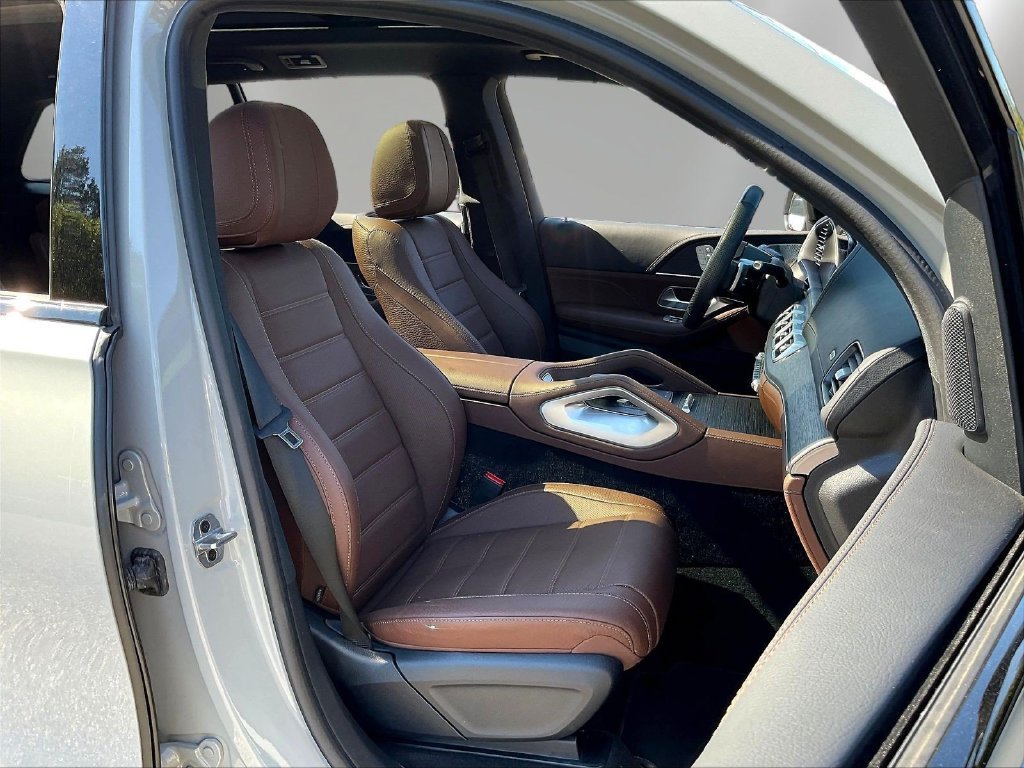 Certified Used 2024 MANUFAKTUR Alpine Gray Mercedes-Benz GLS 450 image 32