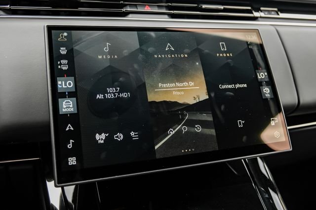 Used 2025 Black Land Rover SE image 34