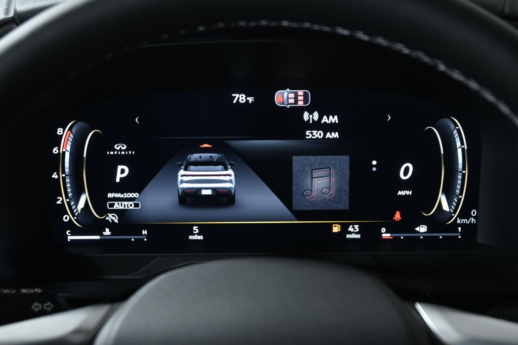 New 2027 2T RAD WHT INFINITI Autograph AWD image 20