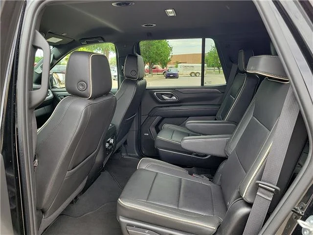 Used 2024 Black GMC SLT 4x2 image 9