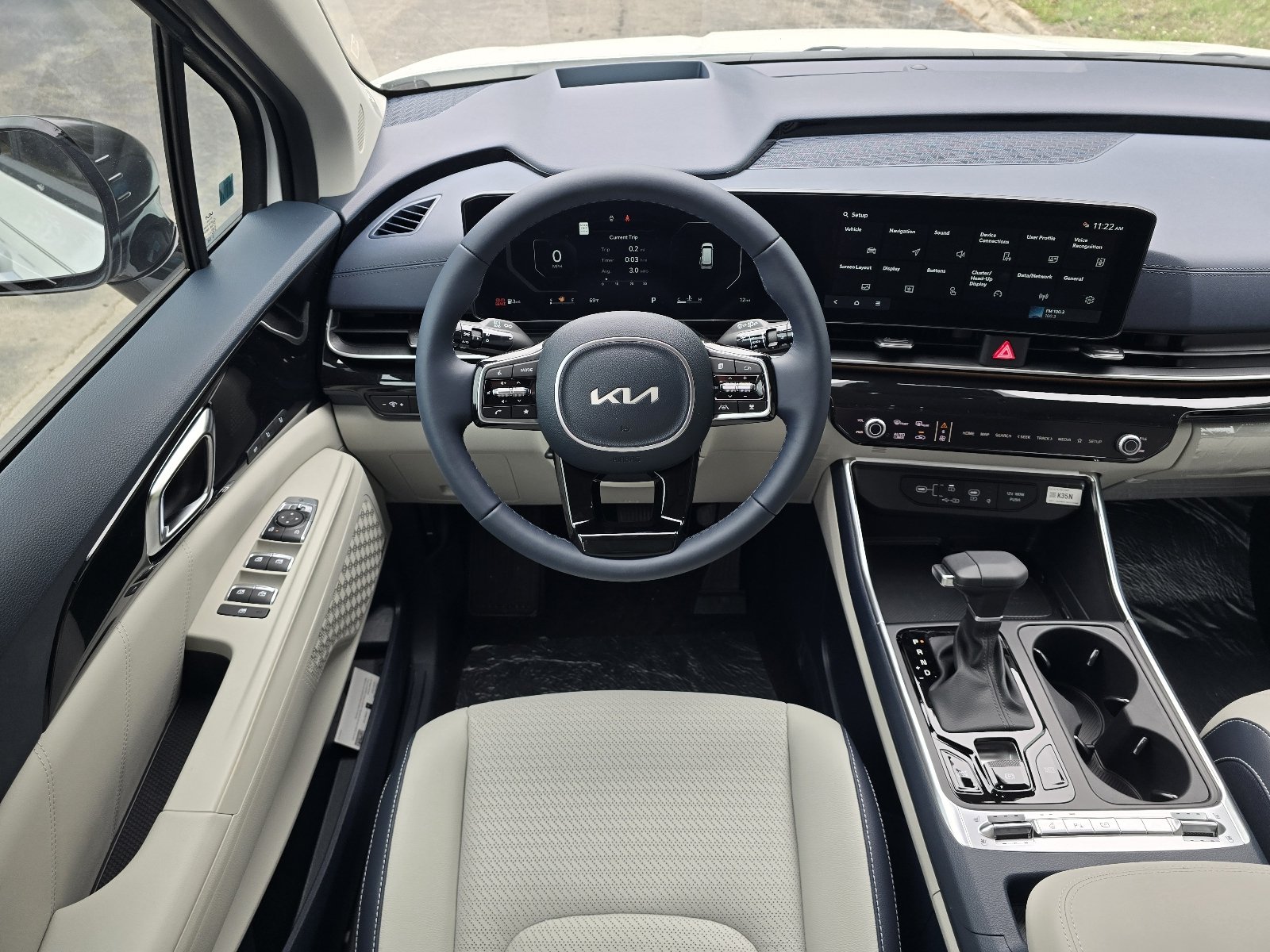 New 2026 Snow White Pearl Kia SX Prestige image 6