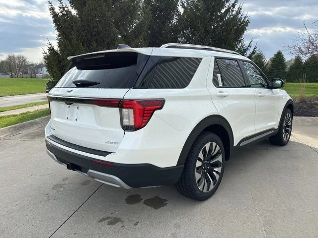 New 2026 Star White Metallic Tri-Coat Ford Platinum™ image 6