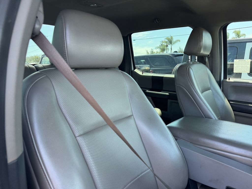 Used 2020 White Ford XL image 17