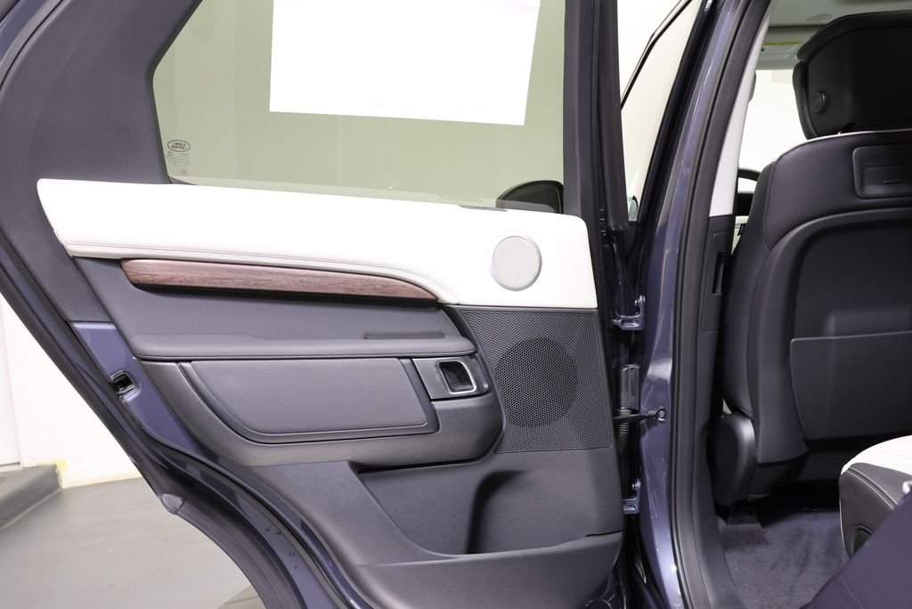 New 2026 Varesine Blue Land Rover Dynamic SE image 32