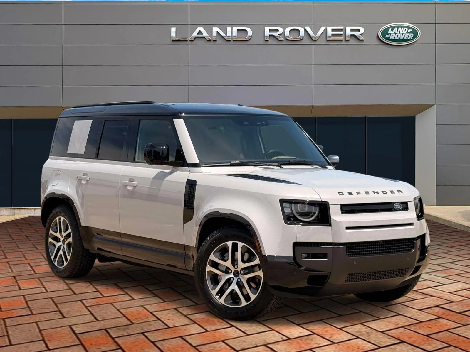2026 Land Rover Defender 110 X-Dynamic SE P400's photo