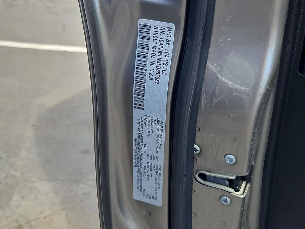 Used 2020 Light Brownstone Pearlcoat Jeep Latitude Plus image 32