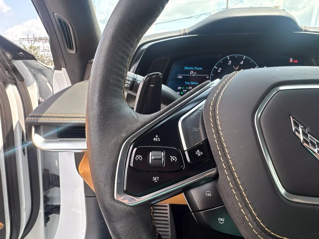 Used 2024 Arctic White Chevrolet 3LZ image 34