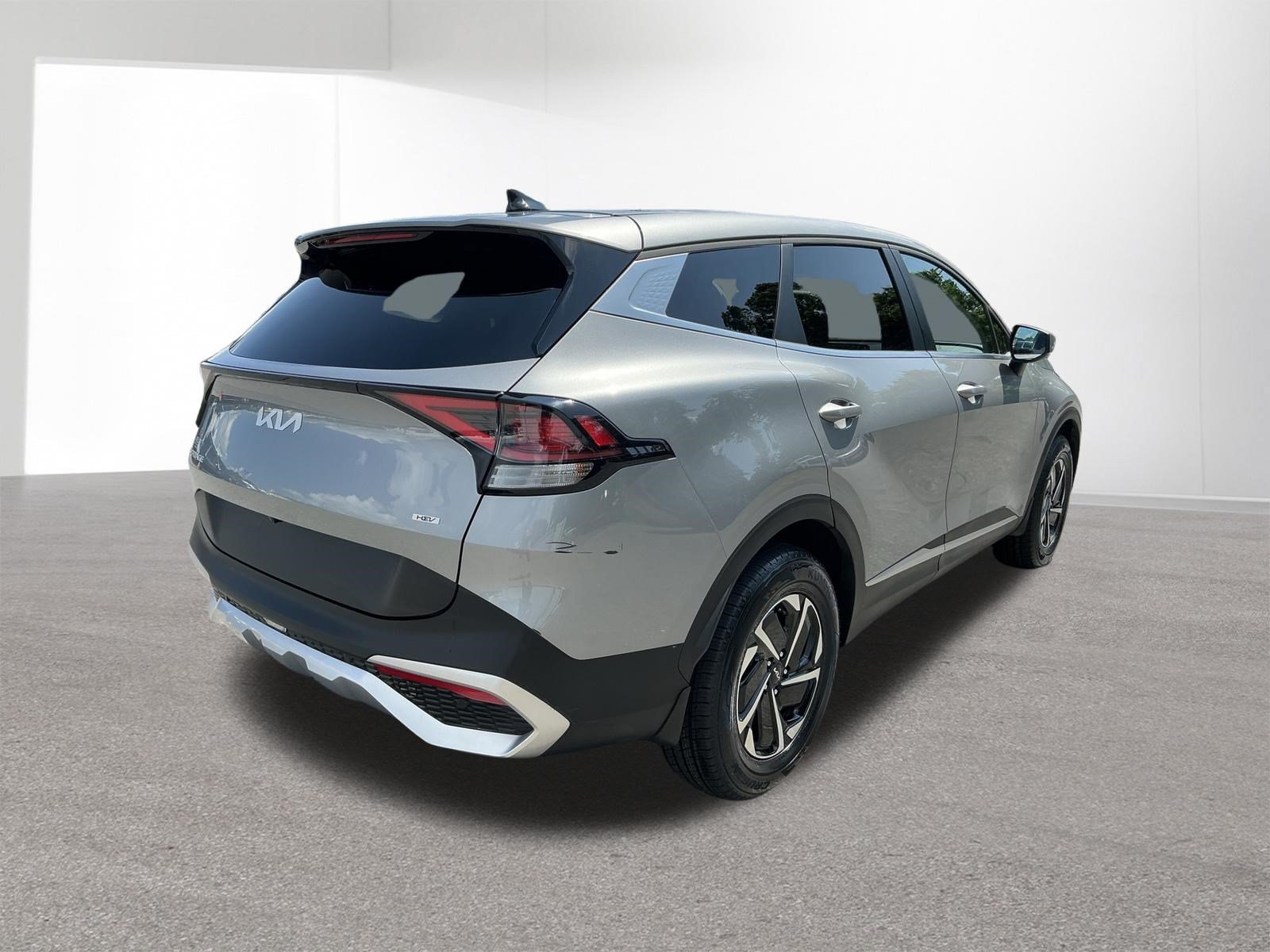 Certified Used 2023 Steel Gray Kia LX image 3