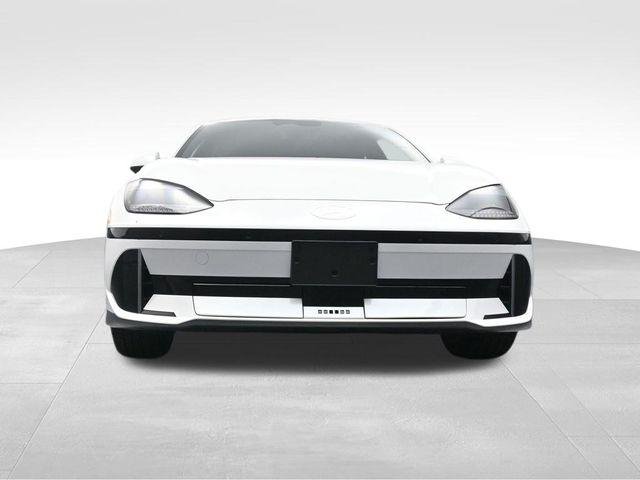 New 2025 White Hyundai SEL image 30