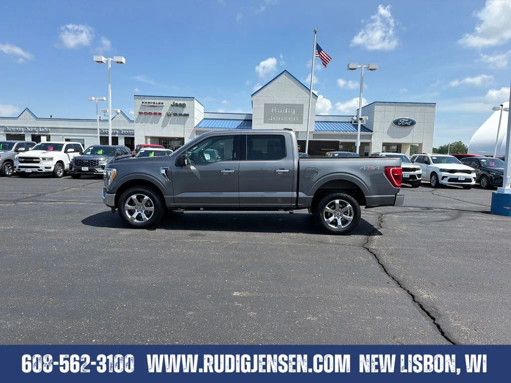 Used 2021 Gray Ford XLT image 2