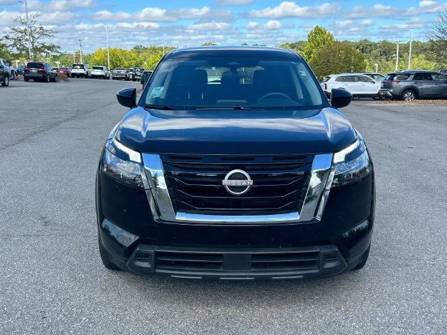 Used 2024 Black Nissan S image 9