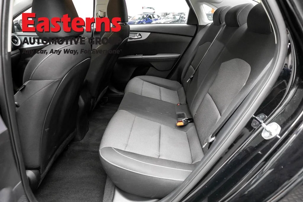 Used 2024 Black Kia LXS image 20