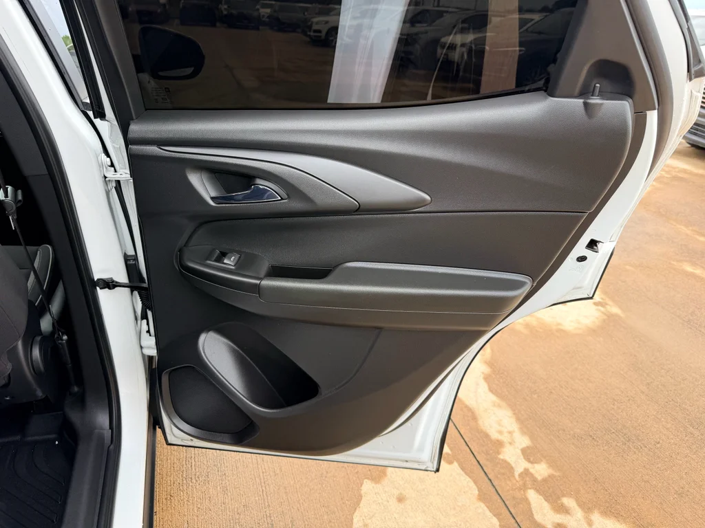 Used 2021 Summit White Chevrolet LT image 21