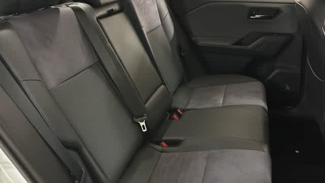 Used 2026 Wind Chill Pearl w/Black Roof Toyota XSE image 34