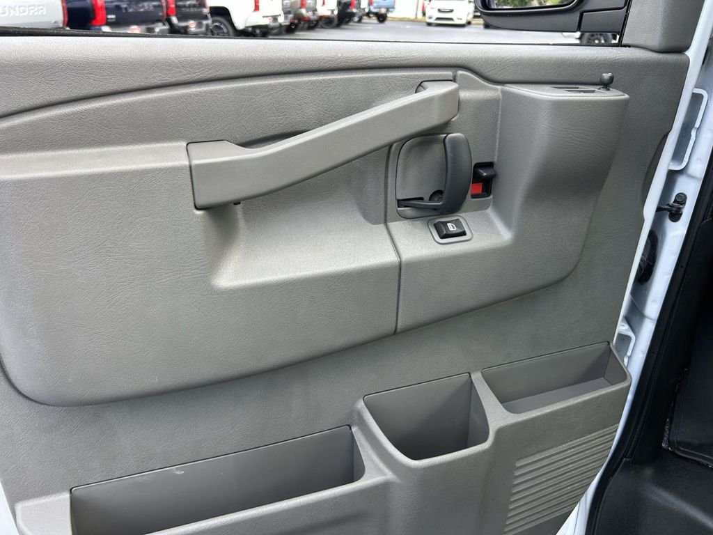 2026 GMC Savana Passenger LT - Photo 19