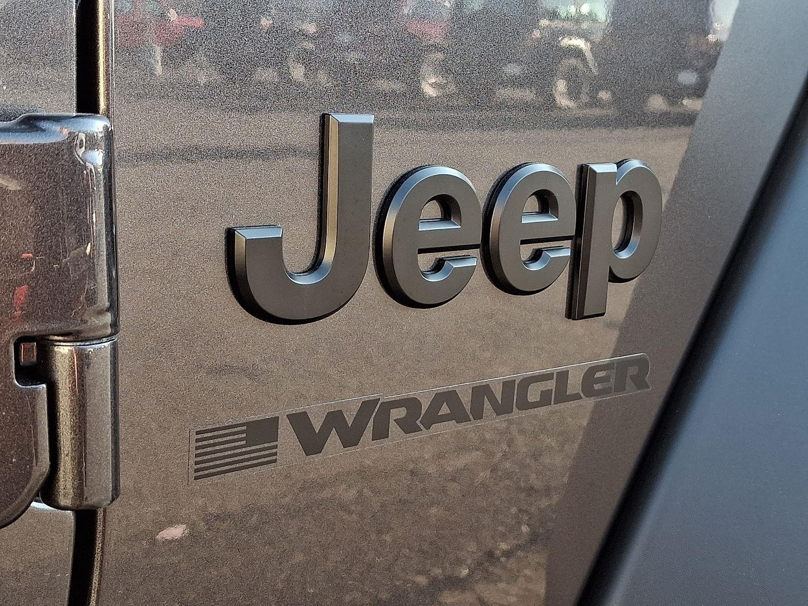 New 2026 Granite Crystal Metallic Clear-Coat Exterior Paint Jeep Sport image 17