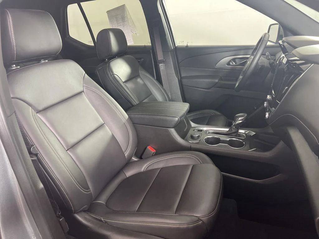 Used 2023 Sterling Gray Metallic Chevrolet LT Leather image 25