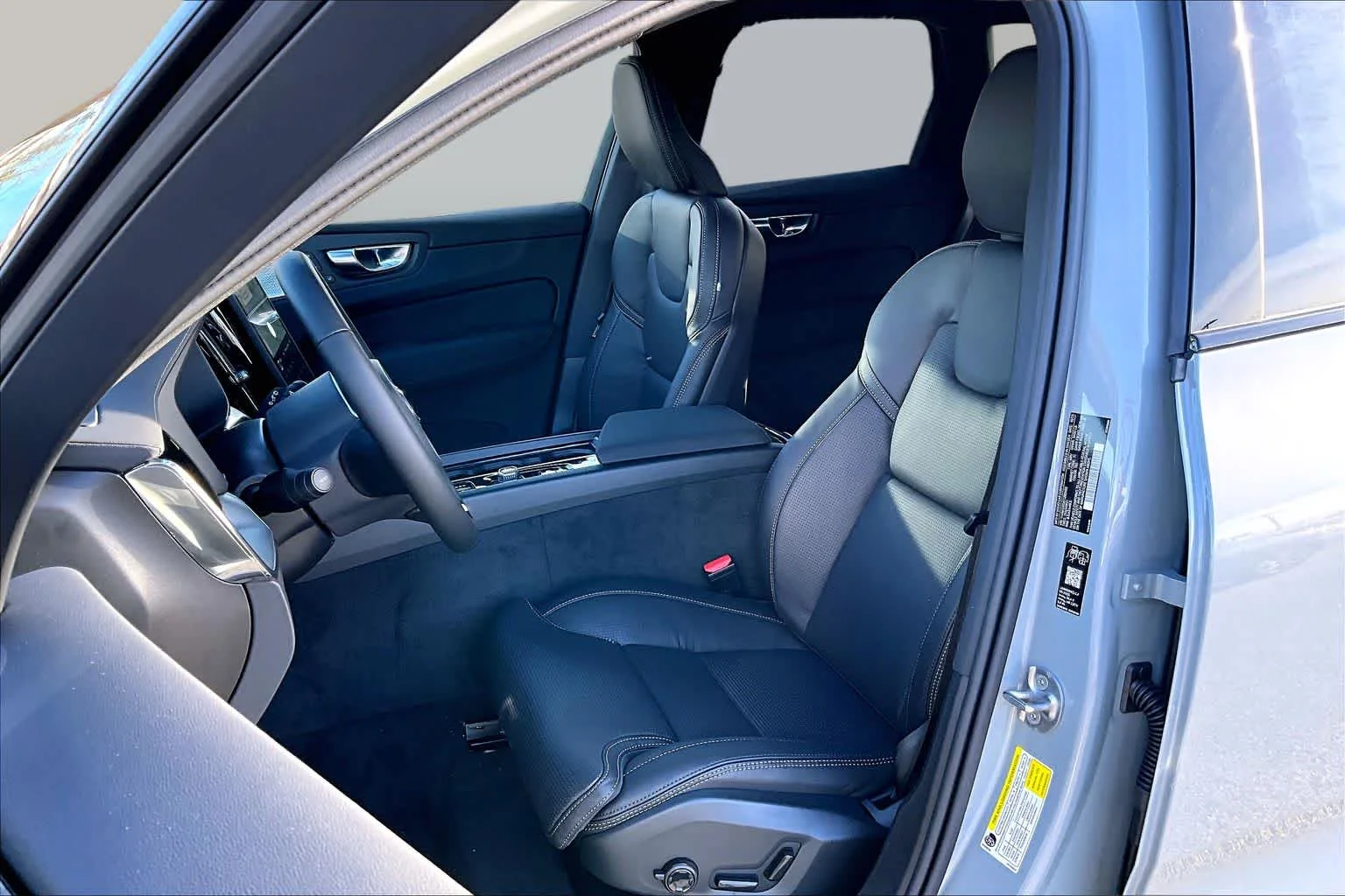 New 2026 Vapour Grey Volvo Ultra image 13