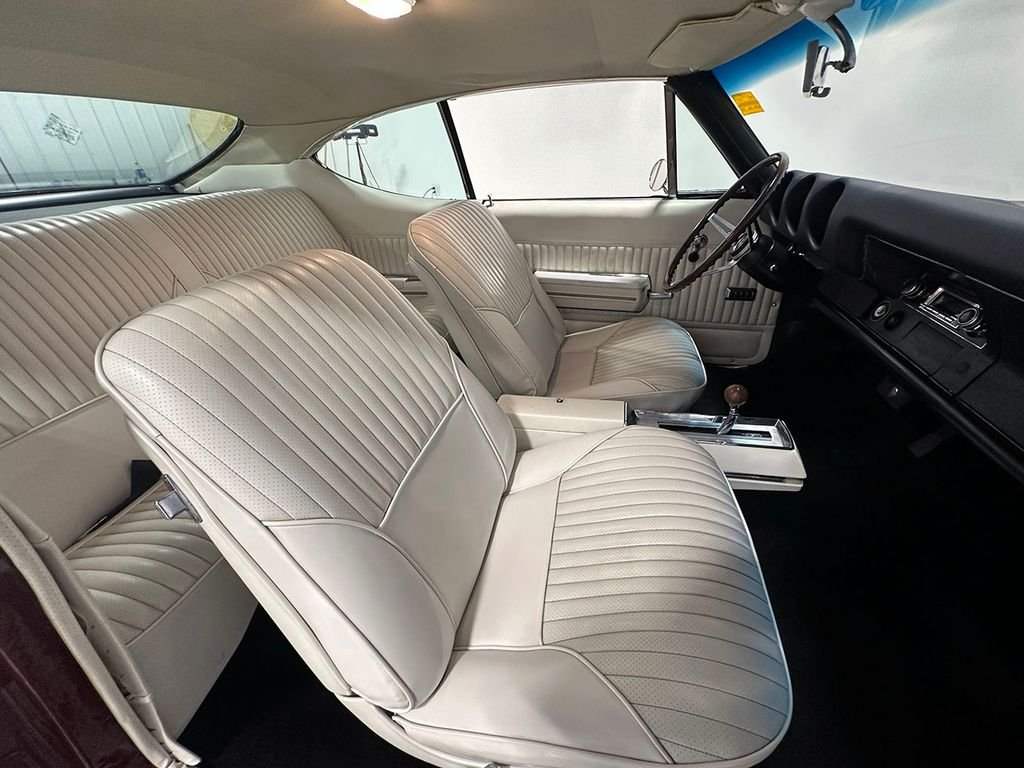 Used 1968 Red Oldsmobile Supreme image 53
