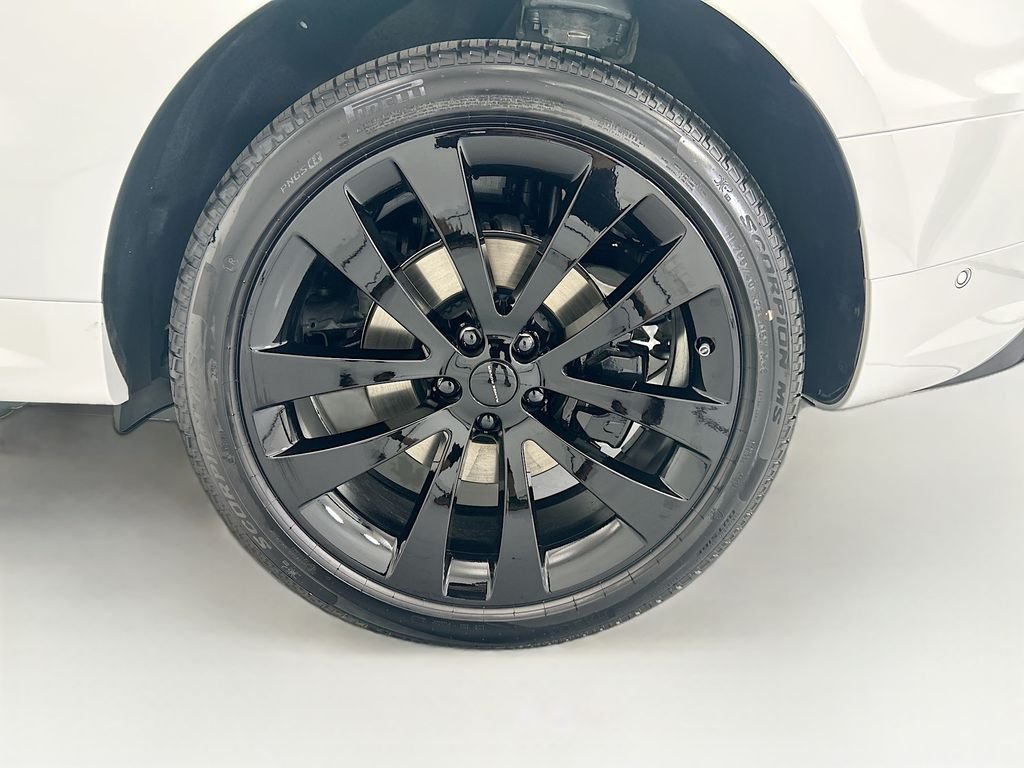 New 2026 Fuji White Land Rover Dynamic SE image 30