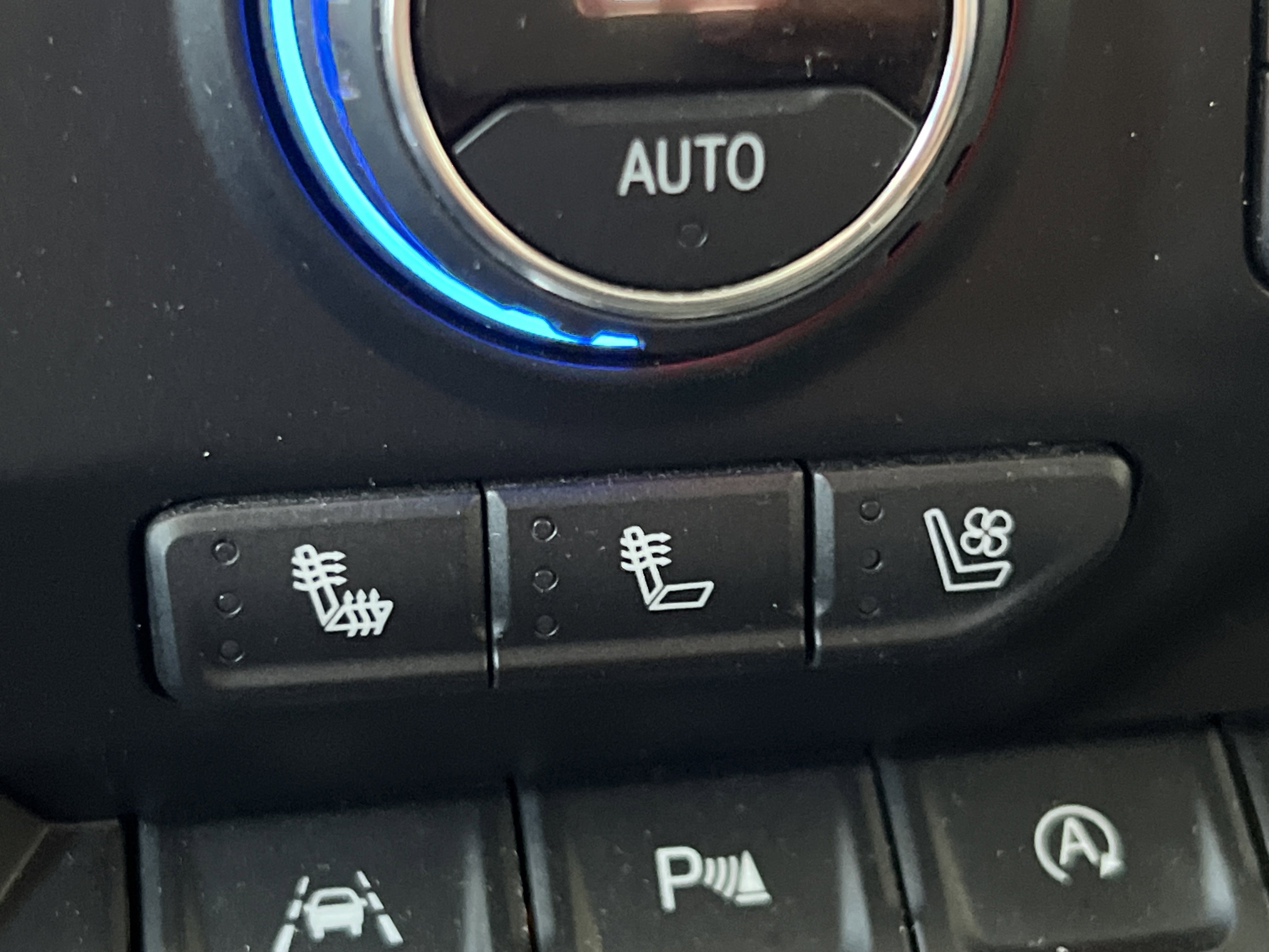 Used 2020 Havana Brown Metallic Chevrolet High Country image 23