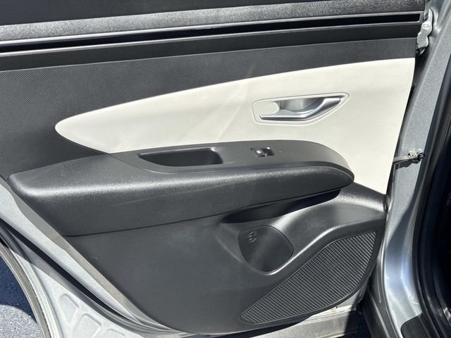 Used 2024 Silver Hyundai SEL image 12