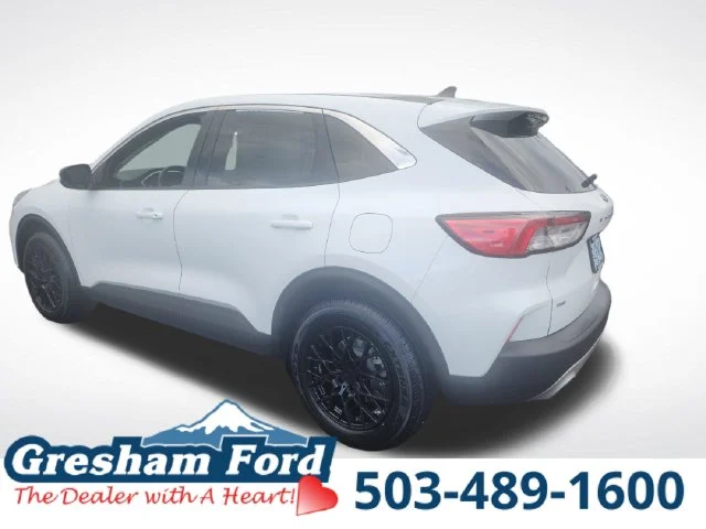 Certified Used 2021 Oxford White Ford SE image 5