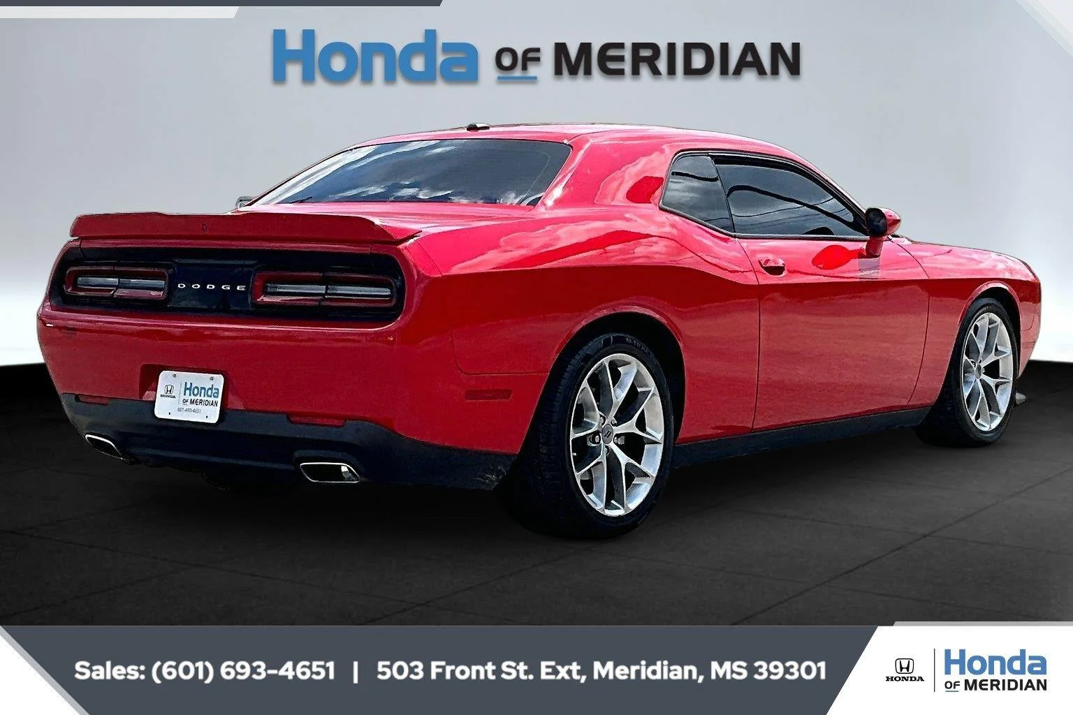 Used 2022 Torred Clearcoat Dodge GT image 11
