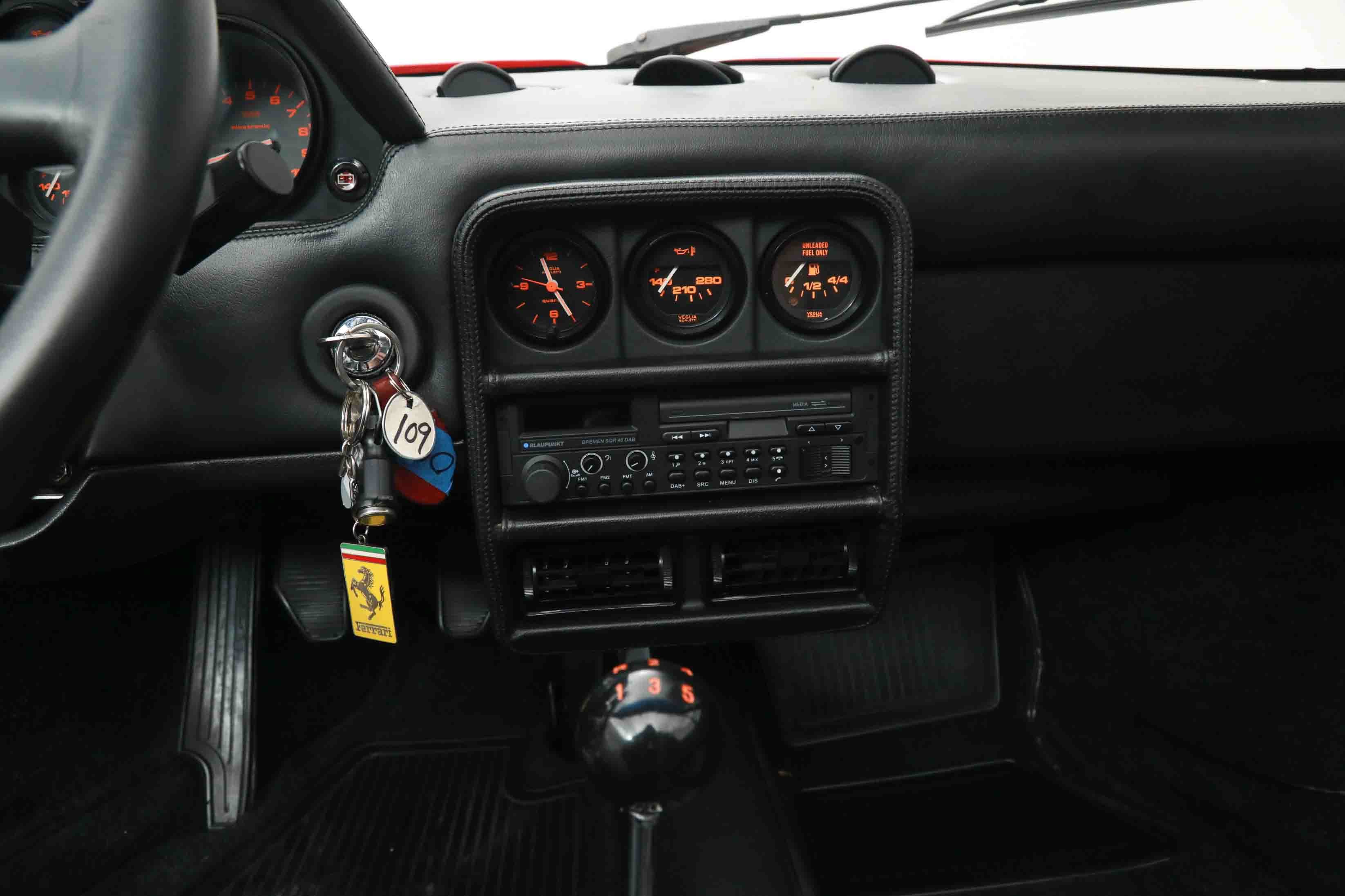 1989 Ferrari 328 - Photo 29