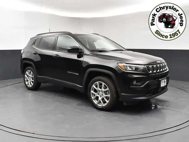2024 Jeep Compass Latitude Lux