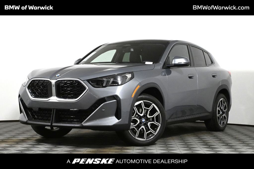 Used 2025 Gray BMW xDrive28i image 1