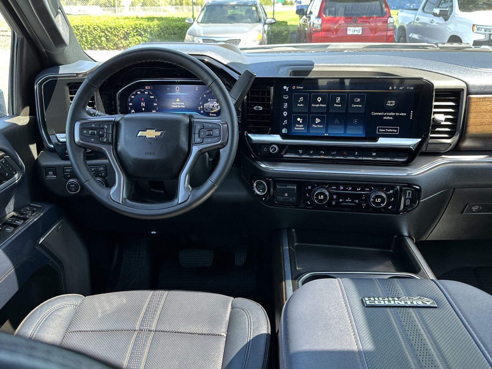 Certified Used 2025 Iridescent Pearl Tricoat Chevrolet High Country image 23