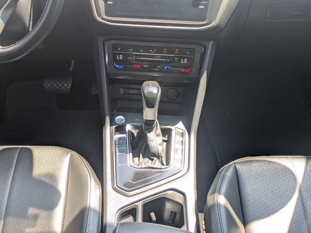 Used 2023 White Volkswagen 2.0T SE image 19
