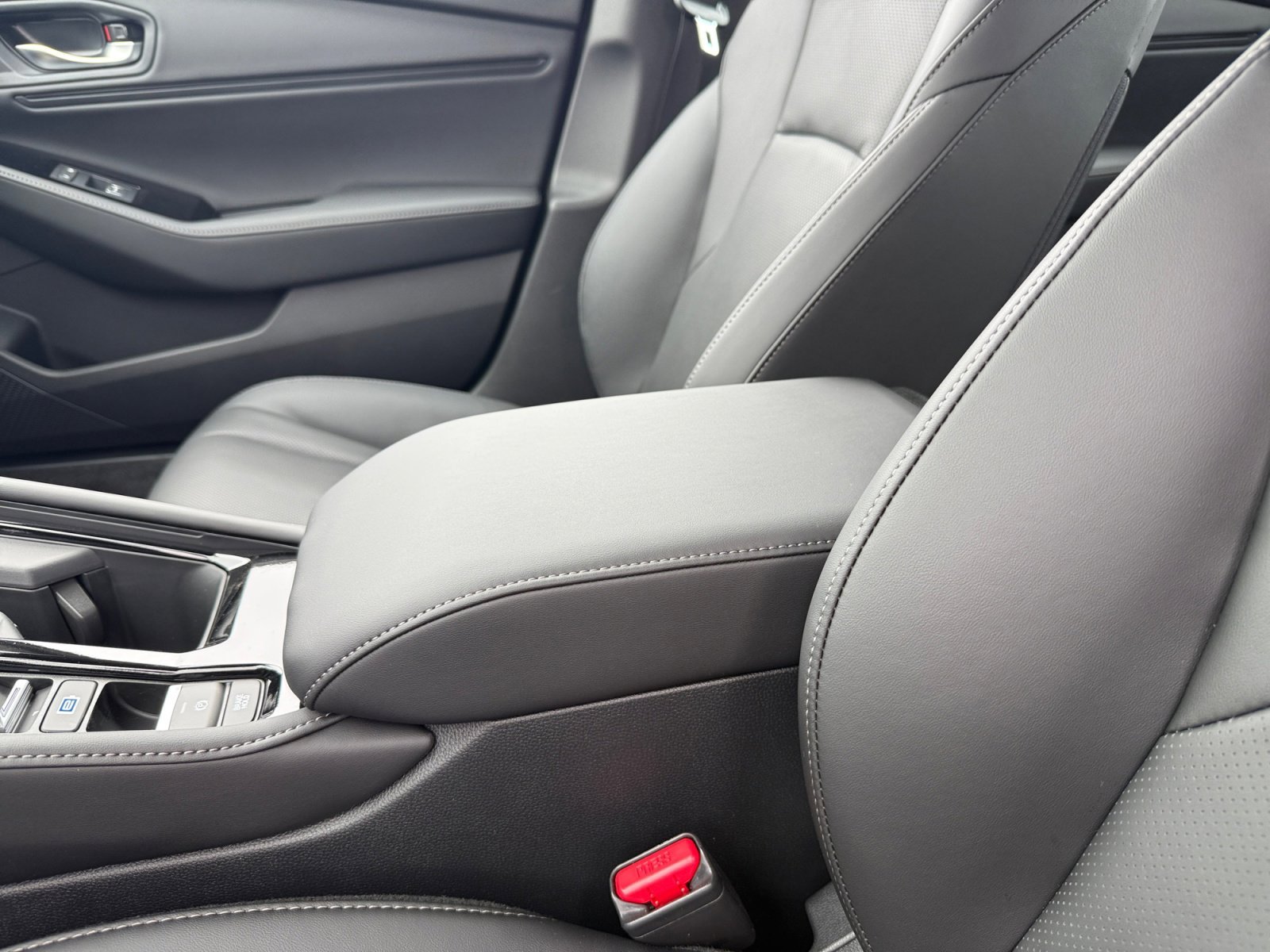New 2026 Urban Gray Pearl Honda Touring image 14
